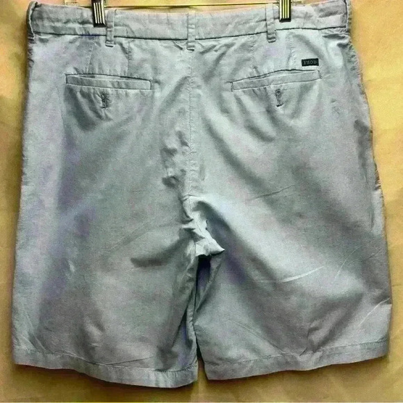 Men's IZOD Shorts Washed Chino Chambray Light Blue 36” Waist 10” Inseam - Picture 6 of 8
